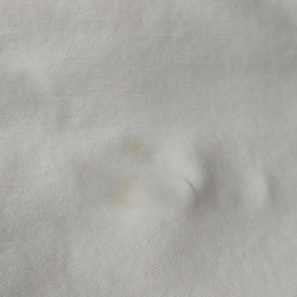 SLIGHTLY USED BANANA REPUBLIC WHITE JEANS 28/32 SLIM HAS STAIN ON BACK OF LEG - Picture 8 of 12